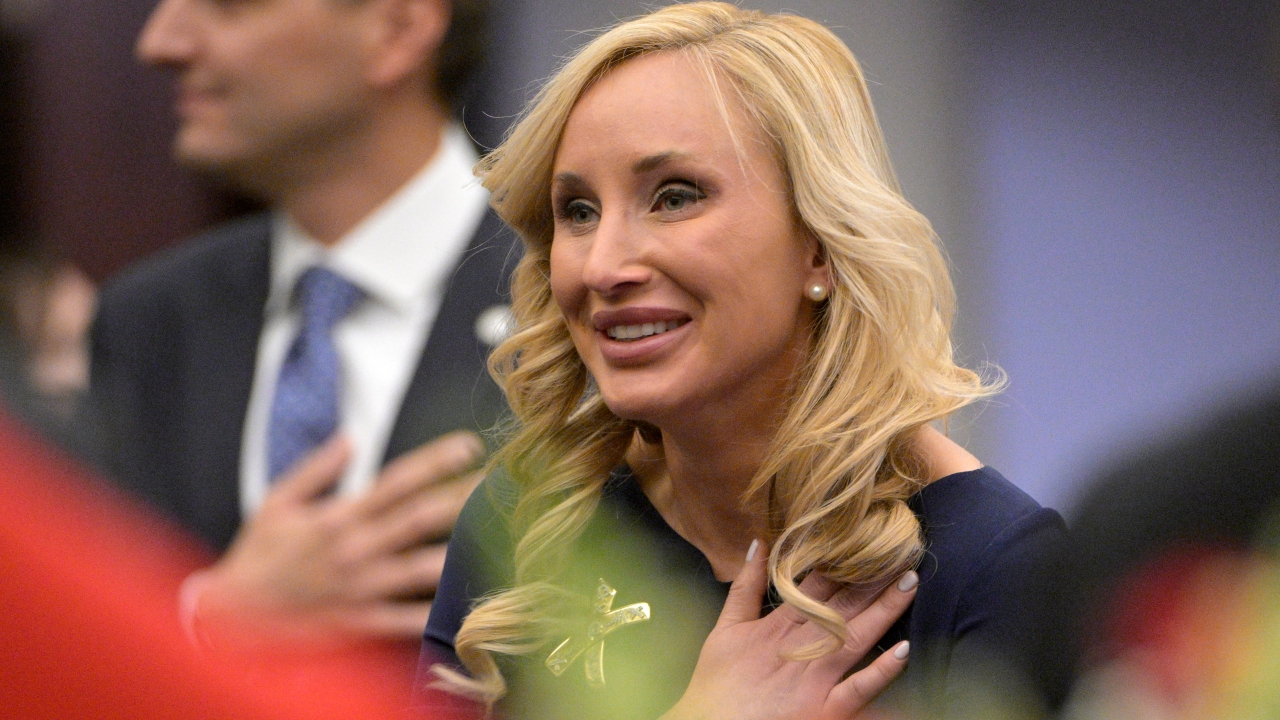 Florida senator fights back over nude images stolen from her ABCNews image